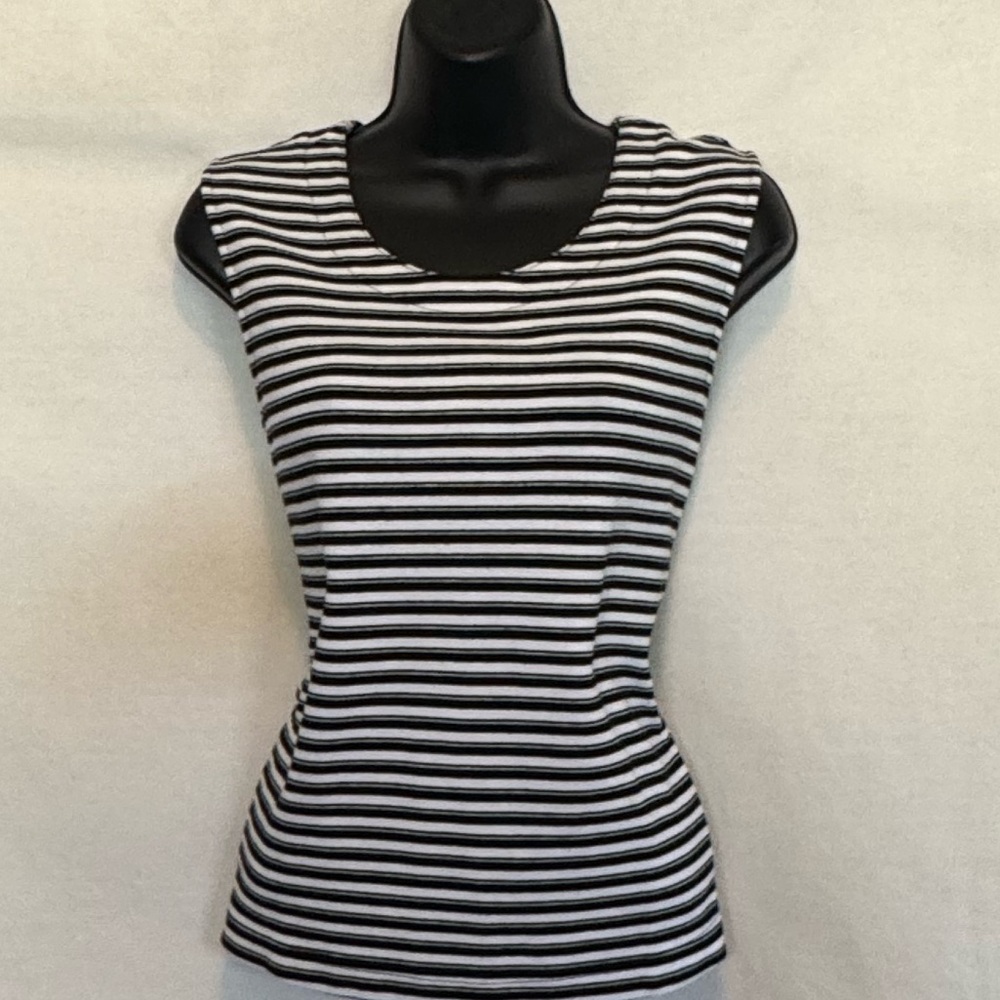 F-138 Hot Cotton Black & White Stripe Sleeveless Pullover Summer Blouse Size M